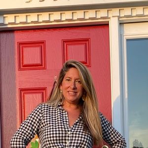 Meet your Posher, Abby